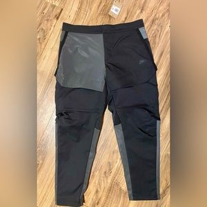 Nike Tech Pack Pants